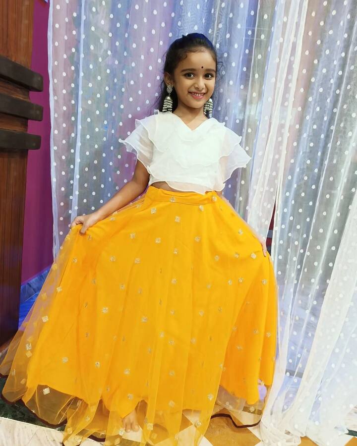 ఎన్నెన్నో జన్మలబంధం ఖుషి ( నైనిక) (Image credit: Minnu Nainika/Instagram)