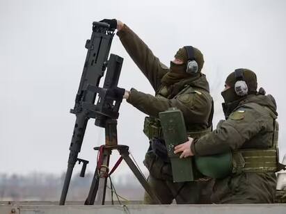 આ યુદ્ધમાં યૂક્રેની સેનાએ યુદ્ધ ક્ષેત્રમાં તૈનાત તેના સ્નાઇપરને શોધી કાઢવાનો પડકાર ફેંક્યો છે.