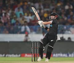 IND vs NZ 1st ODI Live:  બ્રેસવેલની 140 રનની આક્રમક ઈનિંગ એળે ગઈ, રોમાંચક મેચમાં ભારતનો 12 રનથી વિજય