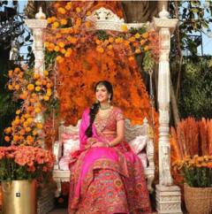 Radhika Merchant Photos : ਮਹਿੰਦੀ ਸੈਰੇਮਨੀ 'ਚ ਅੰਬਾਨੀ ਦੀ ਛੋਟੀ ਬਹੂ ਨੇ ਪਹਿਨਿਆ ਹੀਰਿਆਂ ਦਾ ਰਾਣੀ ਹਾਰ, ਲਹਿੰਗਾ ਵੀ ਹੈ ਬੇਹੱਦ ਖਾਸ