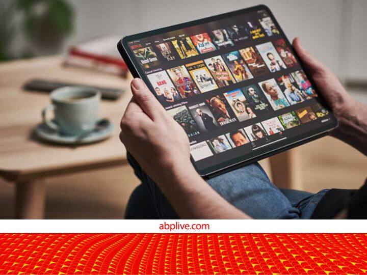 Netflix  History Delete Process How To Delete Netflix Watch History step by step process फैमिली के साथ शेयर करते हैं नेटफ्लिक्स अकाउंट तो ऐसे छुपाएं अपनी वॉच हिस्ट्री, ये ट्रिक बड़े काम की है