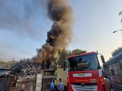 Pune Fire: पुण्यात मंगळवार पेठेत भीषण आग, जुन्या बाजारातील दुकानं आगीच्या भक्ष्यस्थानी
