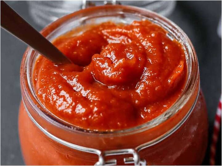 Tomato ketchup Making in Telugu Tomato Ketchup: టమోటో కెచప్ ఇంట్లోనే తాజాగా తయారు చేసుకోండి, ఎలాంటి ప్రిజర్వేటివ్స్ అవసరం లేదు