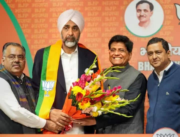 Manpreet Singh Badal Join BJP : પંજાબના વરિષ્ઠ નેતા અને રાજ્ય સરકારના ભૂતપૂર્વ નાણા પ્રધાન, મનપ્રીત બાદલ બુધવારે (18 જાન્યુઆરી) ના રોજ કોંગ્રેસમાંથી રાજીનામું આપ્યા પછી તરત જ ભાજપમાં જોડાયા હતા.