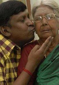 Vadivelu Mother : நடிகர் வடிவேலுவின் தாயார் மறைவு..அரசியல் பிரமுகர்கள் நேரில் இரங்கல்!