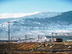 Indian Railways: કાશ્મીરના મેદાનોમાં જોવા મળ્યો સુંદર નજારો, રેલ્વે મંત્રીએ શેર કરી હિમવર્ષાની તસવીરો, કહ્યું પૃથ્વીનું 'સ્વર્ગ'