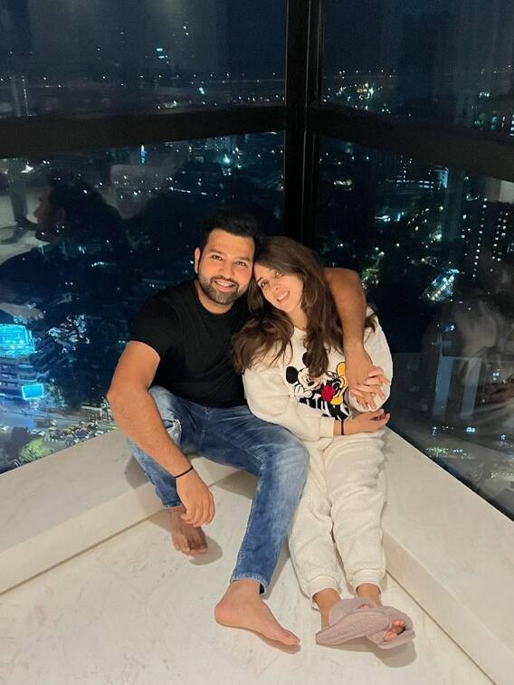 रोहित शर्मा का घर है बेहद आलीशान, देखिए Inside Photos