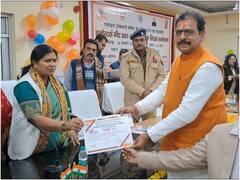 इटावा में निवेशकों ने की 1178 करोड़ के निवेश की बौछार, 5 हजार युवाओं को मिलेगा रोजगार