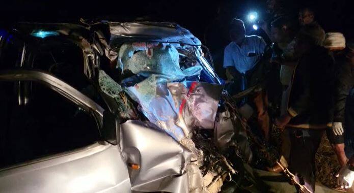 Mumbai Goa Highway Accident: मुंबई-गोवा हायवेवर भीषण अपघात, अपघातात नऊ प्रवाशांचा मृत्यू. कार आणि ट्रकची समोरासमोर धडक, गोरेगाव हद्दीतील रेपोलीनजीक पहाटेच्या सुमारास अपघात