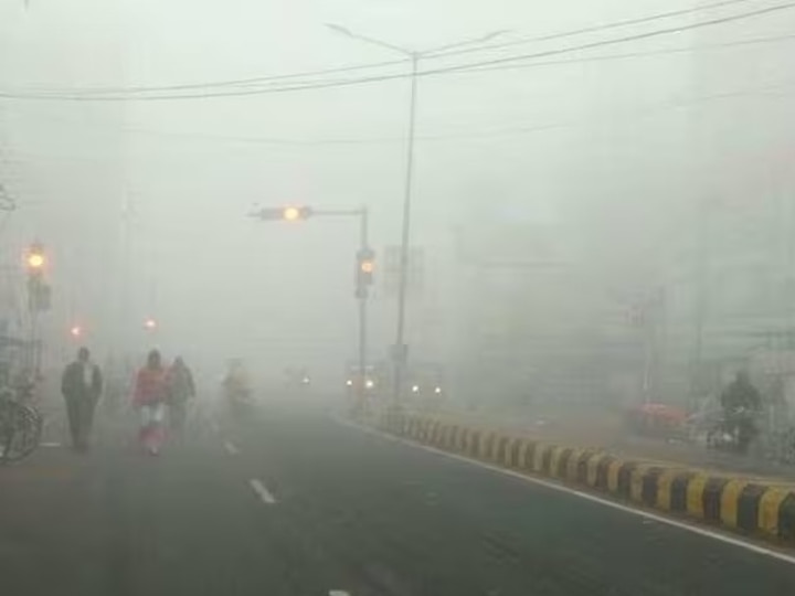 Rajasthan Weather Update: राजस्थान में कड़ाके की सर्दी के बीच कई इलाकों में बारिश, जानें इस हफ्ते कैसा रहेगा मौसम?