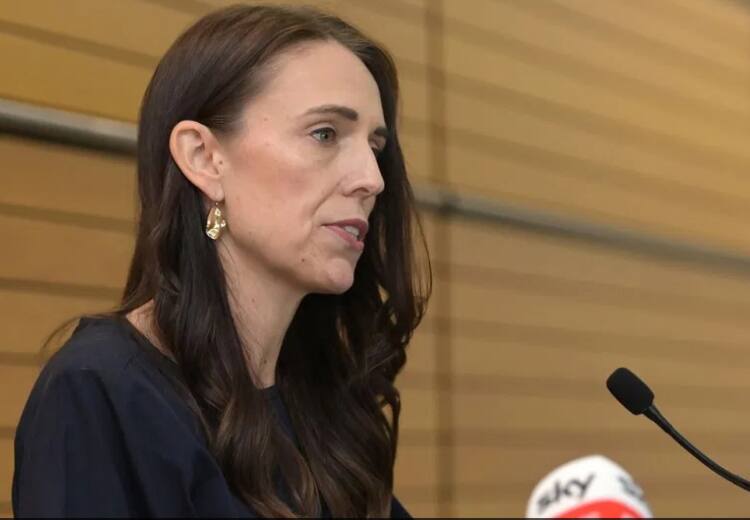 Jacinda Ardern: क्यों सबसे कम उम्र में न्यूजीलैंड की PM बनीं अर्डर्न इस्तीफा देंगी, मस्जिद हमले के बाद सुर्खियों में आई थीं why Jacinda Ardern youngest PM of New Zealand resign KNOW EVERYTHING Jacinda Ardern: क्यों सबसे कम उम्र में न्यूजीलैंड की PM बनीं अर्डर्न इस्तीफा देंगी, मस्जिद हमले के बाद सुर्खियों में आई थीं