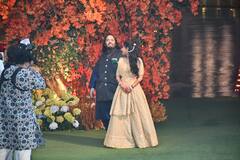 Anant Radhika Engagement Photos : ‘கல்யாணம் சொர்கத்தில் நிச்சயம்..’ முகேஷ் அம்பானியின் இல்லத்தில் நடந்த சுபவிசேஷம்!