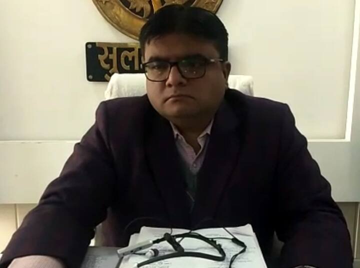 Sultanpur News: सुल्तानपुर में प्रिंसिपल का कारनामा, स्कूल अस्तित्व में नहीं और कर दिया बड़ा घोटाला, जानें- मामला? Sultanpur Principal grabbed composite grant and conversion cost money without school ann Sultanpur News: सुल्तानपुर में प्रिंसिपल का कारनामा, स्कूल अस्तित्व में नहीं और कर दिया बड़ा घोटाला, जानें- मामला?