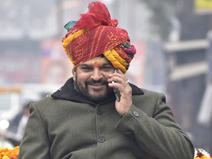 UP News: 'एक हत्या मेरे हाथ से हुई है', जब कैमरे के सामने BJP सांसद बृजभूषण शरण ने कबूल की थी यह बात WFI President and BJP MP Brij Bhushan Sharan Singh Said a murder by my hand Video Viral UP News: 'एक हत्या मेरे हाथ से हुई है', जब कैमरे के सामने BJP सांसद बृजभूषण शरण ने कबूल की थी यह बात