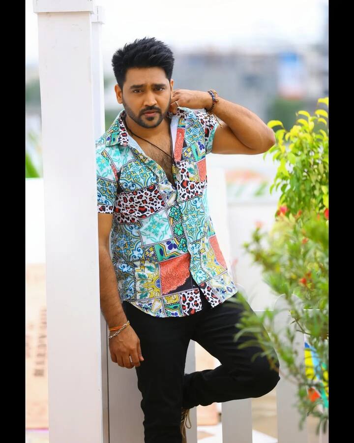 'మనసిచ్చి చూడు' ఆది (మహేశ్ బాబు కాళిదాసు)(image credit : Maheshbabu Kalidasu/Instagram)