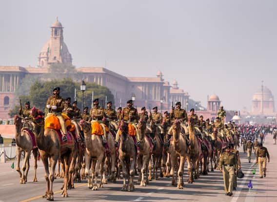 रिपब्लिक डे परेड होगी खास, 9 राफेल और नेवी के IL-38 के साथ 50 एयरक्राफ्ट दिखाएंगे जलवा रिपब्लिक डे परेड होगी खास, 9 राफेल और नेवी के IL-38 के साथ 50 एयरक्राफ्ट दिखाएंगे जलवा