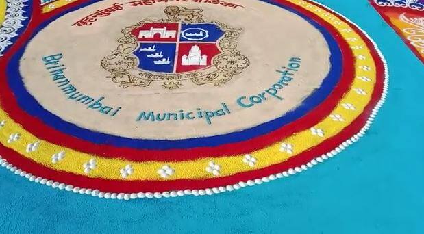 मुंबई मेट्रोच्या उद्घाटनासाठी मुंबईनगरी सजली आहे. मेट्रोचं उद्घाटन आज मुंबईत मोदींच्या हस्ते होत आहे.