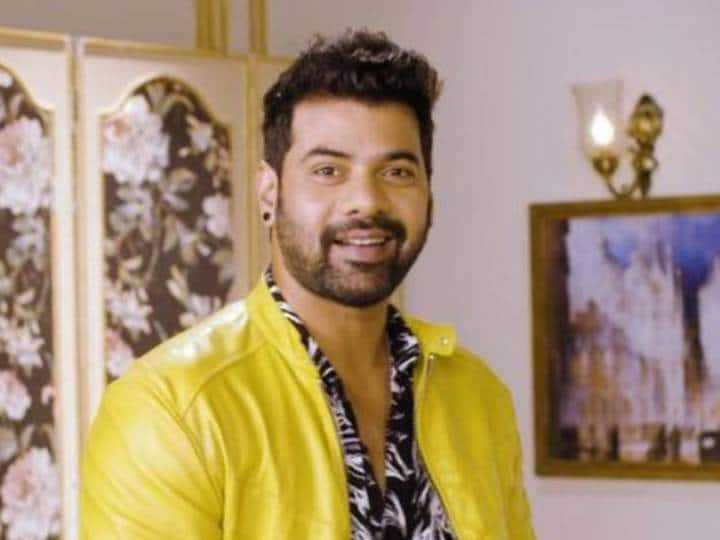 Shabbir Ahluwalia Wife Photos: ‘कुमकुम भाग्य’ में अभिषेक प्रेम मेहरा के किरदार से मशहूर हुए शब्बीर अहलूवालिया की रियल लाइफ पत्नी टीवी एक्ट्रेस हैं. देखिए उनकी पत्नी की खूबसूरत फोटोज.