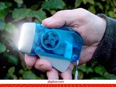 ਬਗੈਰ ਬੈਟਰੀ ਇਹ ਟਾਰਚ ਜ਼ਿੰਦਗੀ ਭਰ ਚੱਲਦੀ, ਚਾਰਜ ਕਰਨ ਦੀ ਨਹੀਂ ਲੋੜ, ਕੀਮਤ ਜਾਣ ਕੇ ਰਹਿ ਜਾਓਗੇ ਹੈਰਾਨ