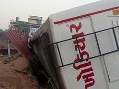 Sindhudurg Accident: चालकाचं नियंत्रण सुटलं अन्...; सिंधुदुर्गात भीषण अपघात, चौघांचा मृत्यू, 21 जण जखमी