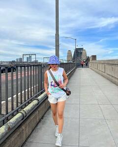 Anushka Sen PHOTO: સિડનીમાં કુલ અંદાજમાં પોજ આપતી જોવા મળી અનુષ્કા સેન