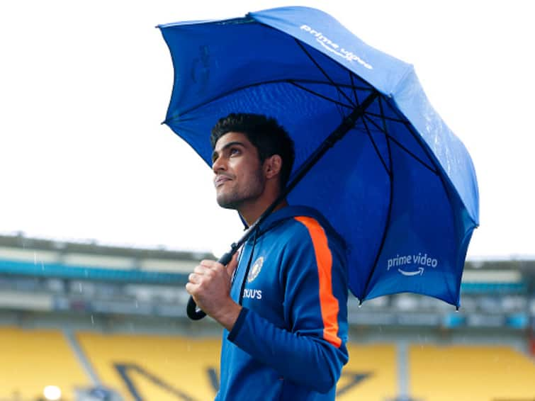 India vs New Zealand ODI Shubman Gill Reacts To 'Sara, Sara' Chants During India vs New Zealand 1st ODI