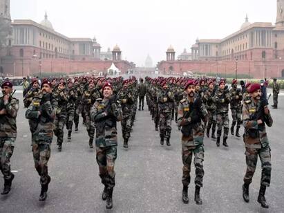 Republic Day 2023 When and where to watch parade ceremonies online and on TV Republic Day: குடியரசு தின விழா: கம்பீர அணிவகுப்பு, கண்கவர் கலைநிகழ்ச்சிகள் - எப்படி பார்ப்பது? டிக்கெட் வாங்குவது எப்படி?