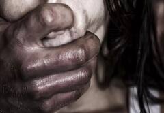 पुलिस की वर्दी का धौंस दिखा करता था रेप, 12 महिलाओं को बना चुका था शिकार, दिल दहला देगा इस शख्स की कहानी