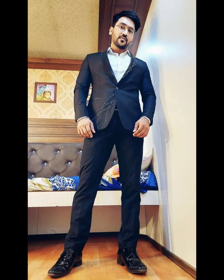 'మనసిచ్చి చూడు' ఆది (మహేశ్ బాబు కాళిదాసు)(image credit : Maheshbabu Kalidasu/Instagram)