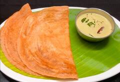 Tomato Dosa : சுட..சுட..தக்காளி தோசை செய்வது எப்படி?  ரெசிபி இதோ!
