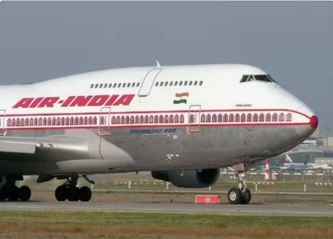 air india urinating incident airline fined rs 30 lakh for violation of rules pilot grounded for 3 months DGCA ਨੇ ਏਅਰ ਇੰਡੀਆ 'ਤੇ ਲਗਾਇਆ 30 ਲੱਖ ਰੁਪਏ ਦਾ ਜੁਰਮਾਨਾ, ਪਾਇਲਟ-ਇਨ-ਕਮਾਂਡ ਦਾ ਲਾਇਸੈਂਸ ਰੱਦ