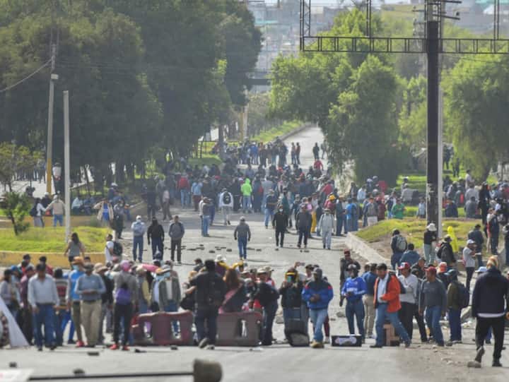 Peru Police Use Tear Gas To Block Marching Protesters Demanding Prez Boluarte Resignation Peru Police Use Tear Gas To Block Marching Protesters Demanding Prez Boluarte Resignation