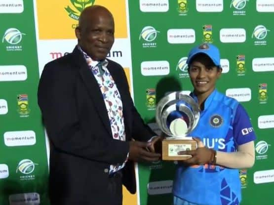 indw vs saw who is amanjot kaur won player of the match award in debut t20i INDW vs SAW: ਜਾਣੋ ਕੌਣ ਹੈ ਅਮਨਜੋਤ ਕੌਰ? ਜਿਸ ਨੇ ਜਿੱਤਿਆ ਡੈਬਿਊ ਟੀ-20 'ਚ ਪਲੇਅਰ ਆਫ ਦਿ ਮੈਚ ਦਾ ਐਵਾਰਡ