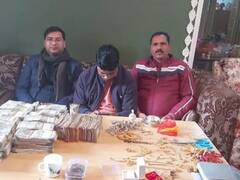 दरभंगा में क्लर्क के घर से मिला 25 लाख कैश और ज्वेलरी सहित जमीन डीड, परिजनों ने नोटों से भरी बोरी को घर से फेंका