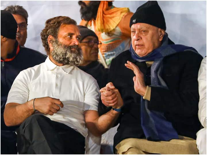 Farooq Abdullah compared Rahul Gandhi to Shankaracharya, said- he is another person who... ફારુક અબ્દુલ્લાએ રાહુલ ગાંધીની સરખામણી શંકરાચાર્ય સાથે કરી, કહ્યું- તે બીજા વ્યક્તિ છે જે કન્યાકુમારીથી...