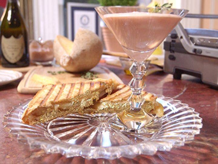 अमीर भी नहीं खा सकते दुनिया का सबसे महंगा सैंडविच, कितने लोगों की पूरी सैलरी चली जाएगी इसे खरीदने में the worlds most expensive sandwich many people will spend their entire salary to buy it अमीर भी नहीं खा सकते दुनिया का सबसे महंगा सैंडविच, कितने लोगों की पूरी सैलरी चली जाएगी इसे खरीदने में