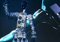 दुनिया का पहला रोबोट वकील लड़ने जा रहा है केस, कोर्ट में देगा दलीलें