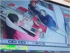 बस्ती: गहने का डिजाइन देखने के बहाने ज्वेलरी शॉप में घुसीं, दुकानदार को चकमा देकर ले उड़ी जेवर