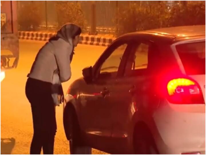 क्या AAP में ड्रामे के लिए है स्पेशल कोर्स? स्वाति मालीवाल के घसीटे जाने का वीडियो शेयर कर बोले यूजर Twitter Users Raised Question on swati maliwal harassment video says it is all drama क्या AAP में ड्रामे के लिए है स्पेशल कोर्स? स्वाति मालीवाल के घसीटे जाने का वीडियो शेयर कर बोले यूजर