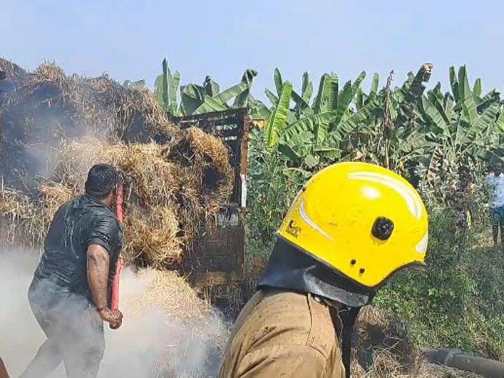 கரூர்: வைக்கோல் ஏற்றி வந்த லாரி தீப்பற்றி எரிந்தது - பெரும் விபத்து தவிர்ப்பு