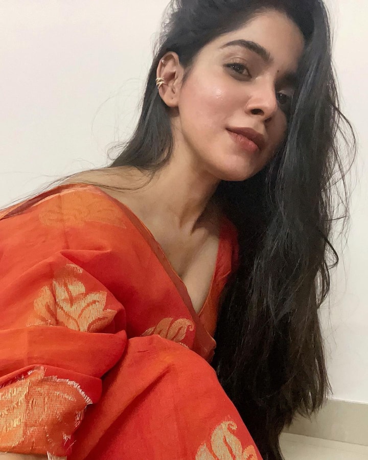 பெண்ணே பெண்ணே உந்தன் கையில் நானும் கூடும் நேரம்… விட்டு செல்லாதே