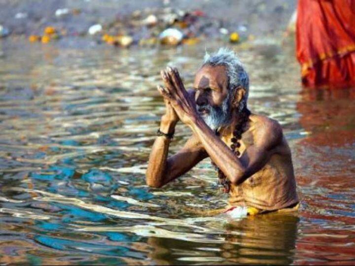 पौष महिन्याची अमावस्या शनिवारी येत आहे, या दिवशी लवंग दान केल्याने राहु दोष संपतो आणि कुटुंबात सुख-समृद्धी येते.