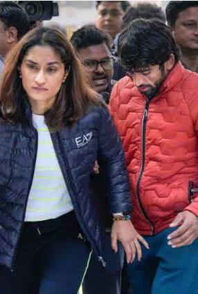 WFI President Controversy: ਰੈਸਲਿੰਗ ਫੈਡਰੇਸ਼ਨ ਖਿਲਾਫ਼ ਪਹਿਲਵਾਨਾਂ ਦੀ ਹੜਤਾਲ ਤੀਜੇ ਦਿਨ ਵੀ ਜਾਰੀ