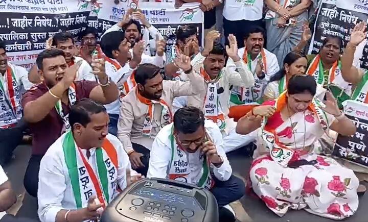 यापूर्वी देखील त्यांनी पुण्यातील रस्त्यांच्या कामासाठी आंदोलनं केली आहेत.