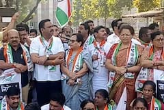 Pune NCP Protest : रस्त्याच्या कामात भ्रष्टाचार झाल्याचा आरोप करत राष्ट्रवादी काँग्रेसने आंदोलन