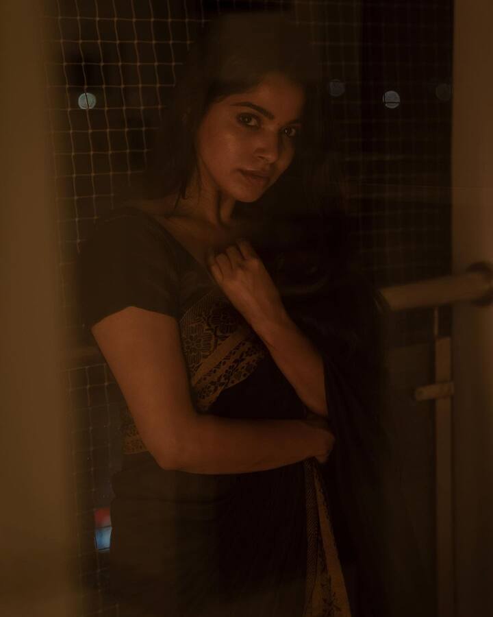 கெஞ்சும் நெஞ்சம் உன்னை கெஞ்சும்