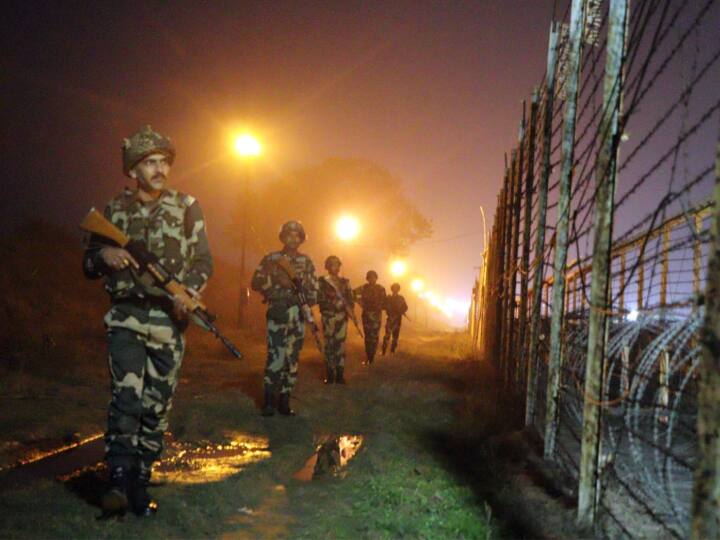 Rajasthan News BSF to run Operation Sard Hawa on Indo-Pak border to prevent infiltration ann Rajasthan: आतंकियों के घुसपैठ के मंसूबे होंगे नाकाम, भारत-पाक सीमा पर चलाया जाएगा ऑपरेशन 'सर्द हवा'