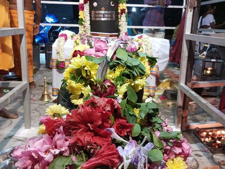 karur Shiva Lingam found from the earth is the Pradhosham of Thai month for Swami TNN பூமியிலிருந்து கண்டெடுக்கப்பட்ட சிவலிங்கத்திற்கு அண்ணாமலையார் என பெயர் சூட்டல்