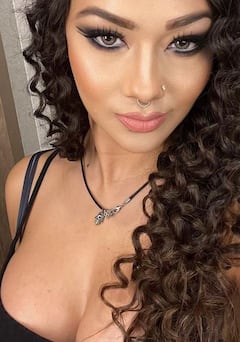 In Pics: कुरळे केस, मोहक डोळे अन् झकास अदा, नेटकरी झाले फिदा- कोण आहे ही सुंदरा