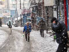 Snowfall In Land Subsidence-Hit Joshimath Intensifies Cold — IN PICS